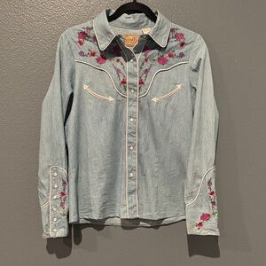 Scully Light Weight Floral Embroidered Snap Front Denim Western Shirt